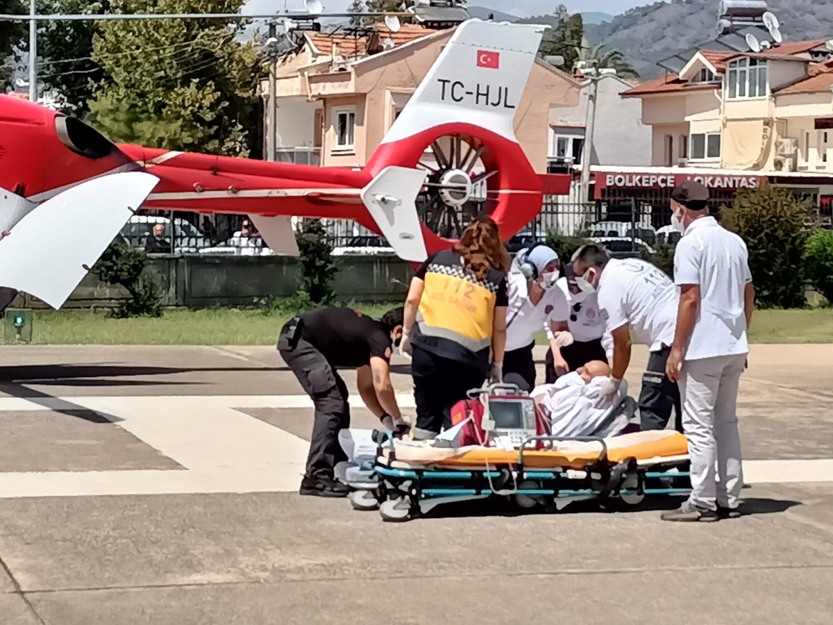 Sağlık Bakanı Prof. Dr. Kemal Memişoğlu: “TUSAŞ’taydım, yerli ambulans helikopteri